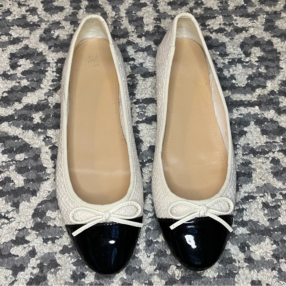 H&M Black and White Cap-Toe Flats